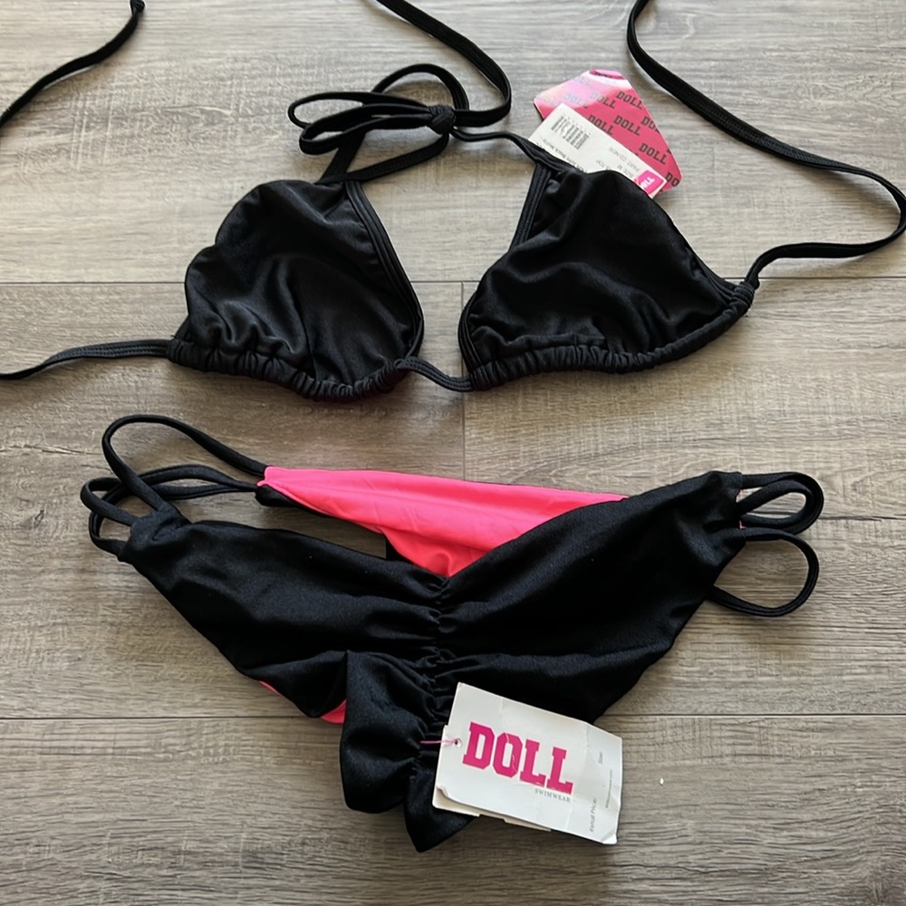 Bikinis - Picture 8 of 8